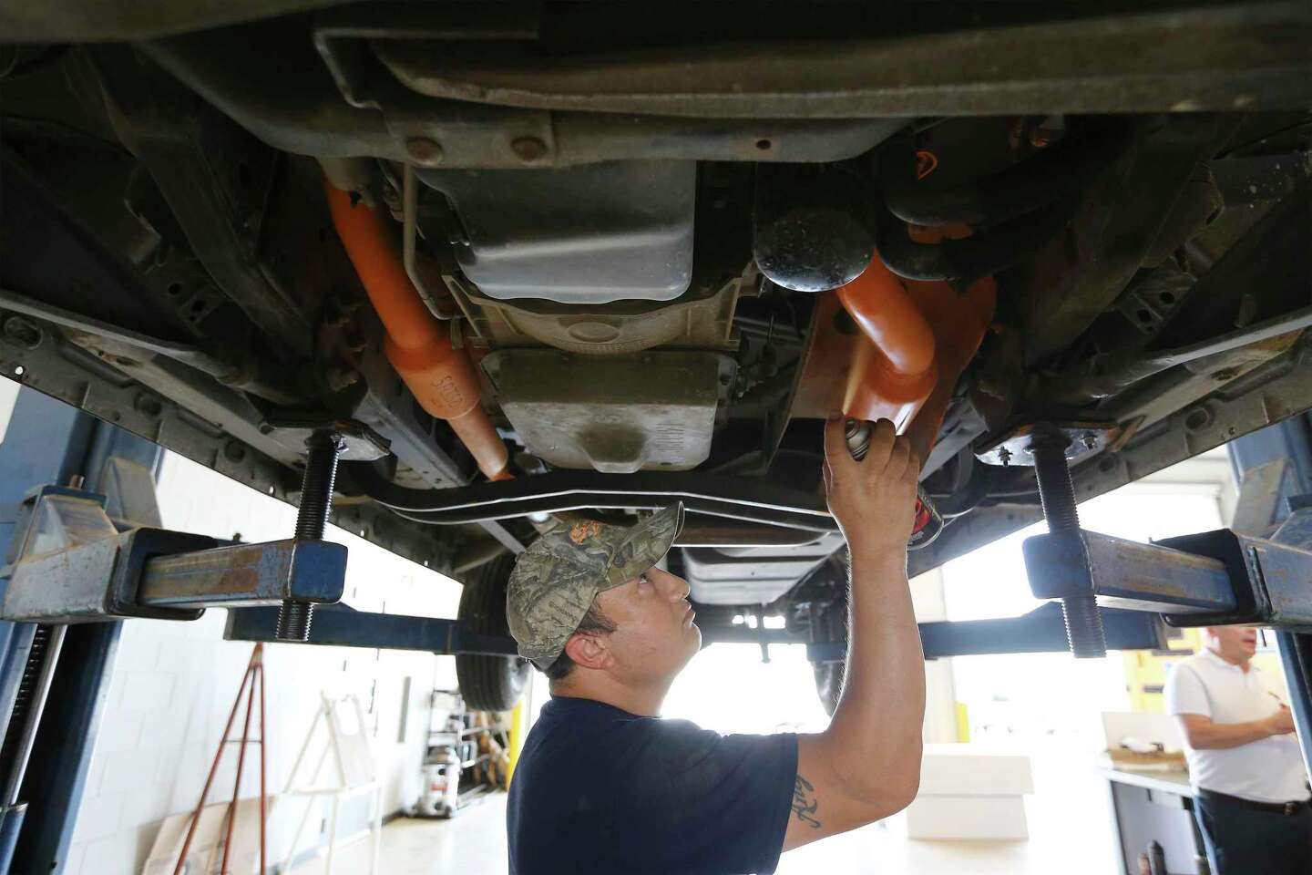 Catalytic converter thieves would face felony charges under bill as