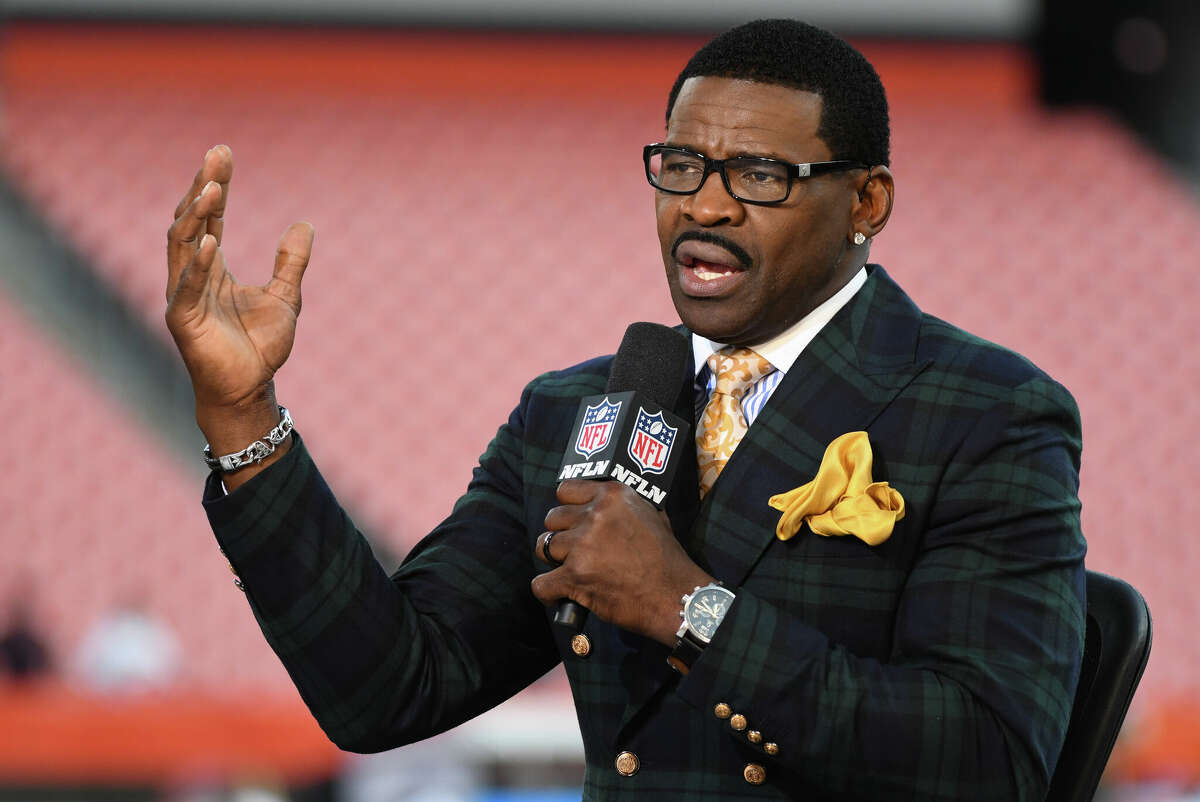 CLEVELAND, OH - SEPTEMBER 20, 2018: Hall of Fame wide receiver and NFL Network analyst Michael Irvin prior to a game between the New York Jets and Cleveland Browns on September 20, 2018 at FirstEnergy Stadium in Cleveland, Ohio. Cleveland won 21-17. (Photo by: 2018 Nick Cammett/Diamond Images/Getty Images)