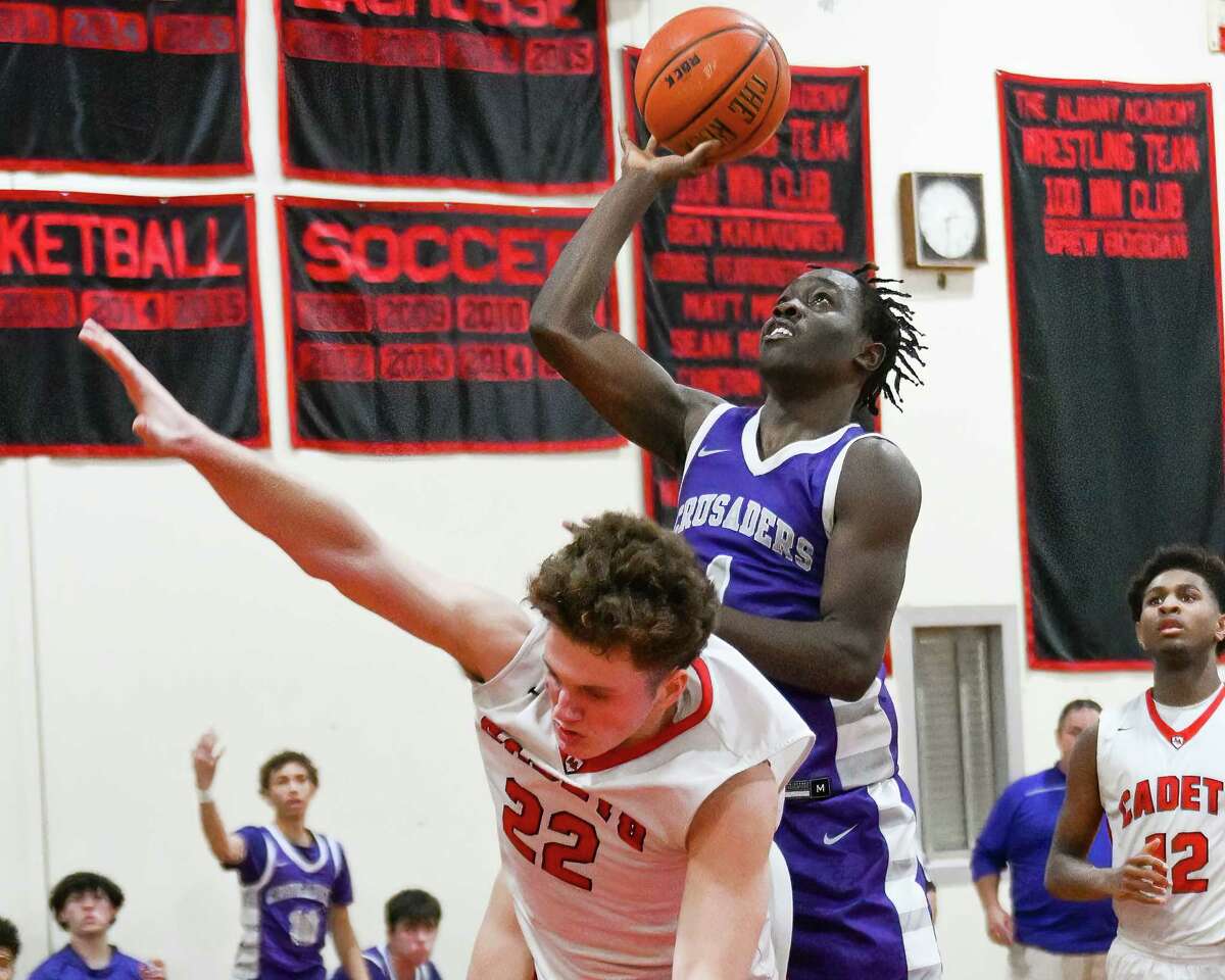 Youngsters, zone defense help propel Albany Academy past CCHS