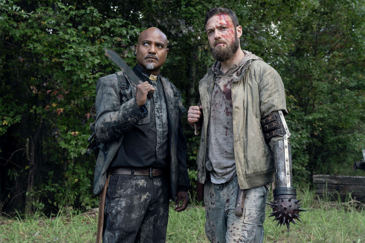Seth Gilliam (Father Gabriel) and Ross Marquand (Aaron) 