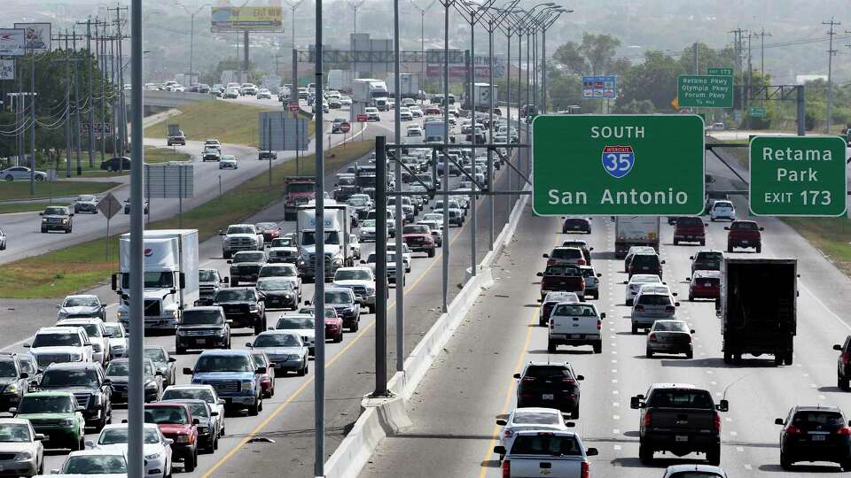 Traffic proceeds along Interstate 35 on the North Side. Whether you’re heading to a friend’s house or meeting up at a neighborhood sports bar to watch the big game, be aware that the Texas Department of Public Safety is stepping up patrols today.