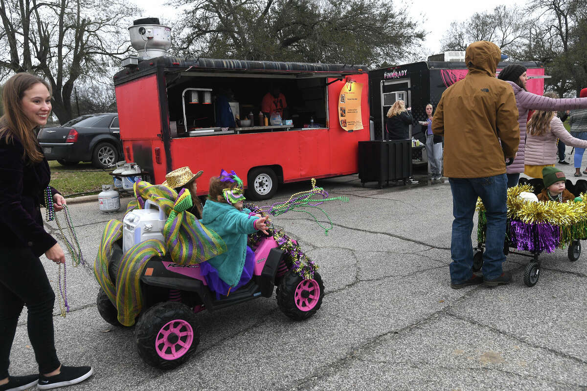 mardi gras carnival beaumont tx