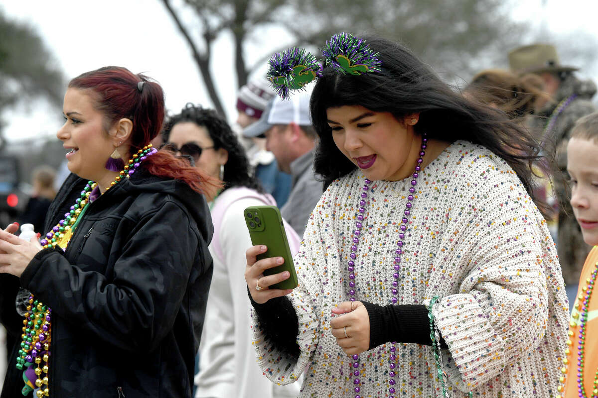 mardi gras parade beaumont