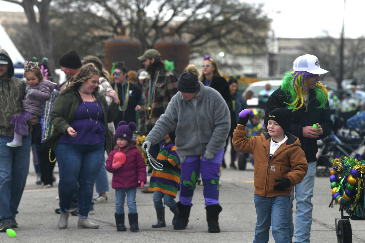 mardi gras parade beaumont