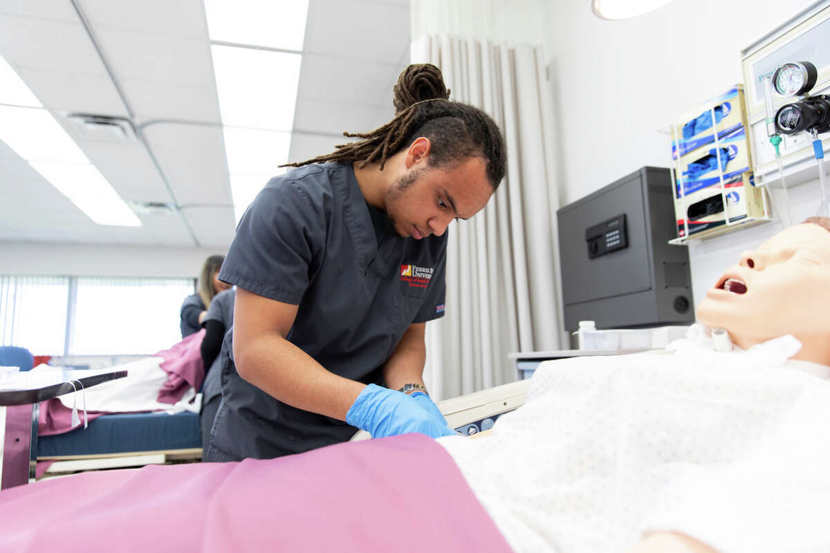A partnership between Ferris State University and MedStar will provide international nursing students with an opportunity gain training and enhanced credentials. 