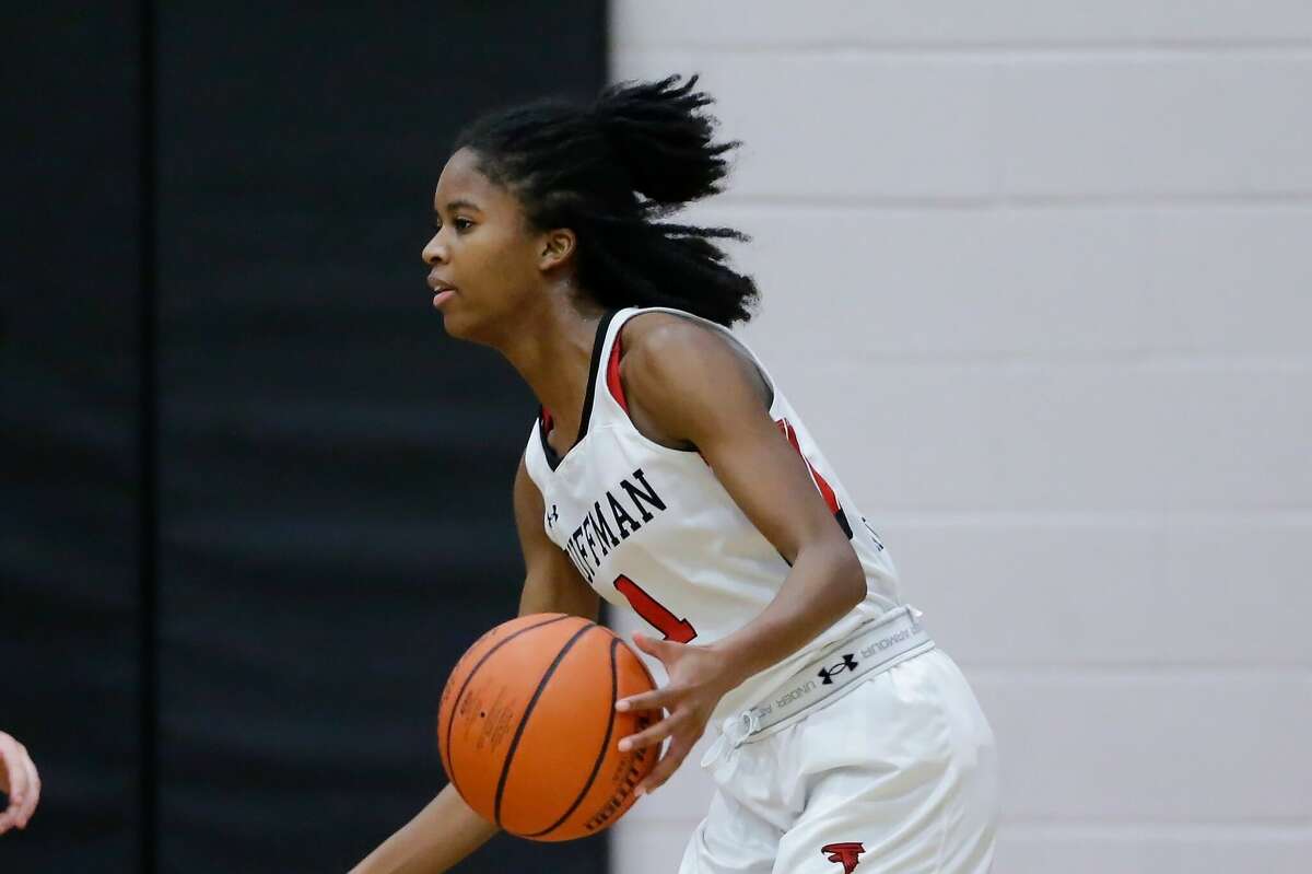 Huffman-Hargrave junior Jade Williams is averaging 18.6 points per game heading her team's Friday playoff opener against Silsbee.