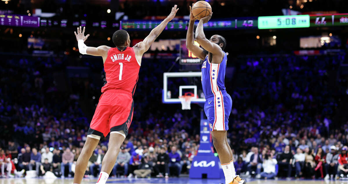Jabari Smith Jr. #1 of the Houston Rockets guards as James Harden #1 of the Philadelphia 76ers shoots during the second quarter at Wells Fargo Center on February 13, 2023 in Philadelphia, Pennsylvania. (Photo by Tim Nwachukwu/Getty Images)
