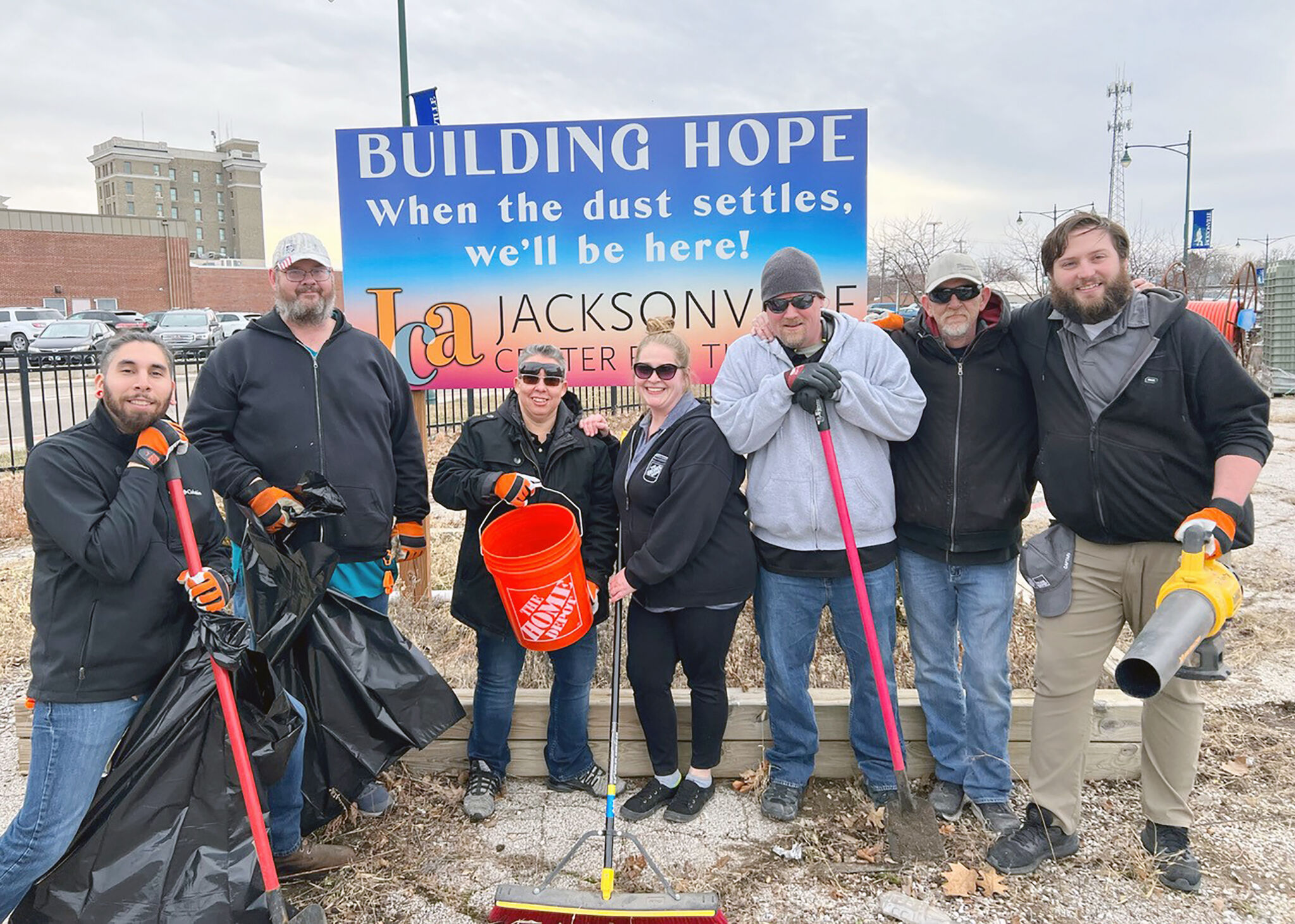 Team Depot lends a hand to Jacksonville Center for the Arts effort