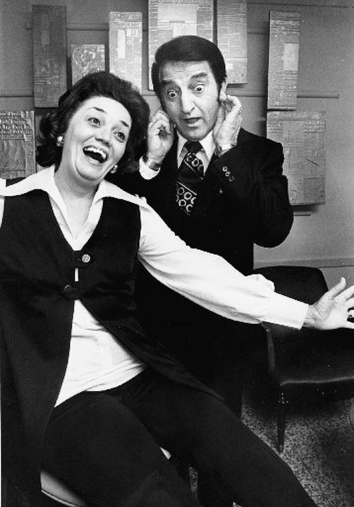 Television critic Ann Hodges hams it up with comedian Danny Thomas during a rehearsal for the 1972 Press Club gridiron show.