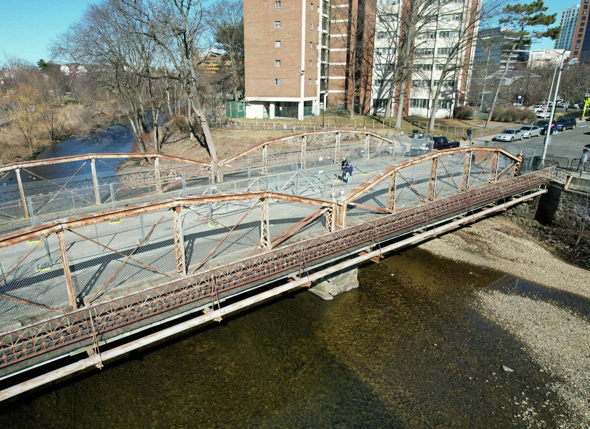Decrepit Bridge Stamford's West Main Street Bridge will close Feb. 20 to pedestrians