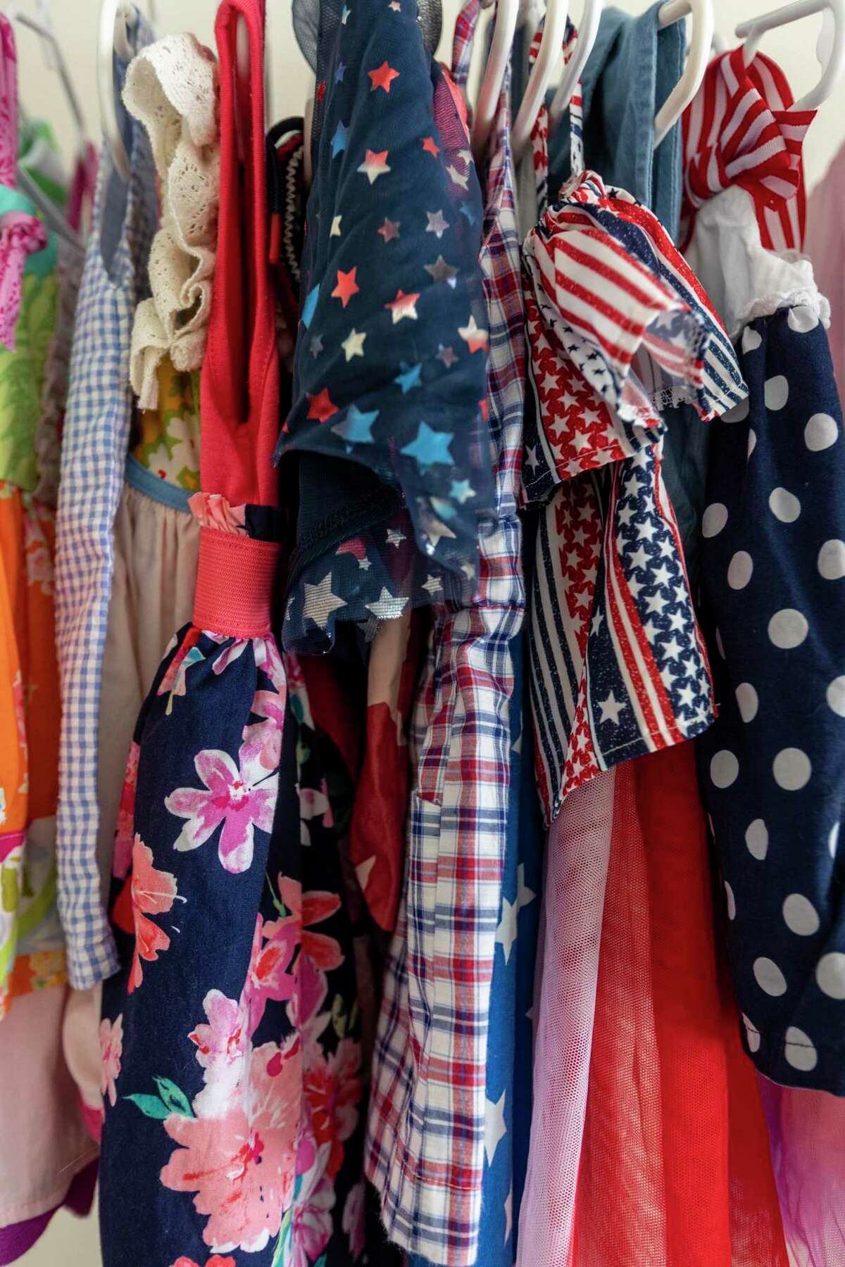 S.A. moms out to make buying used kids clothes easy as Amazon