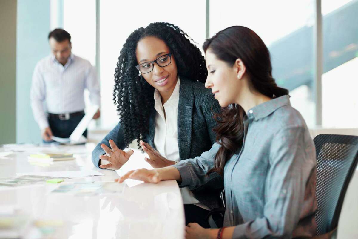 9 Black Financial Influencers to Follow in 2023