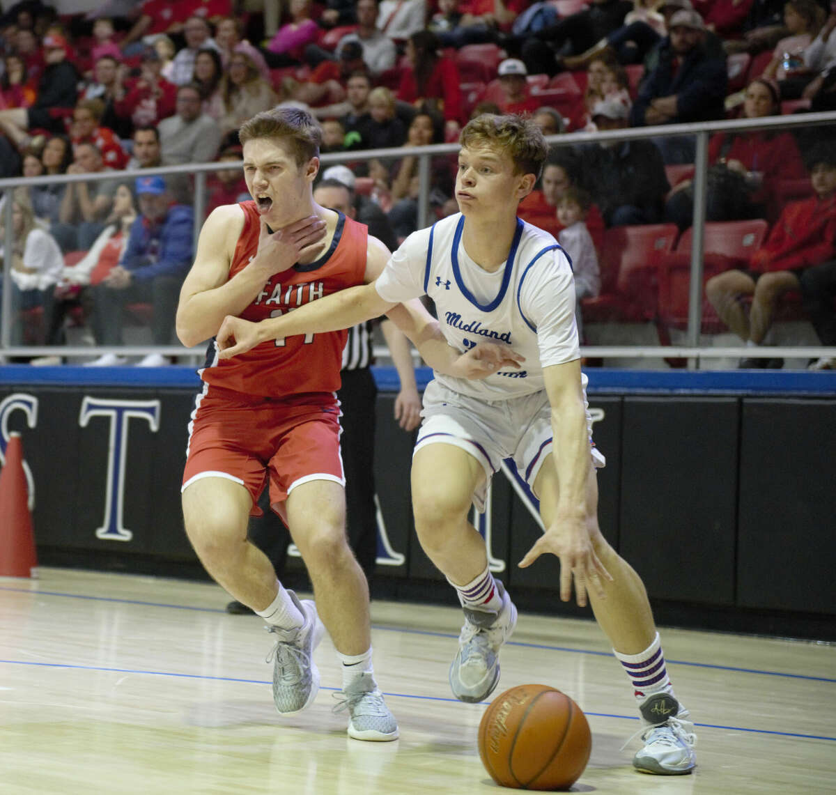 HS BOYS BASKETBALL MCS blows out Grapevine Faith in area playoff
