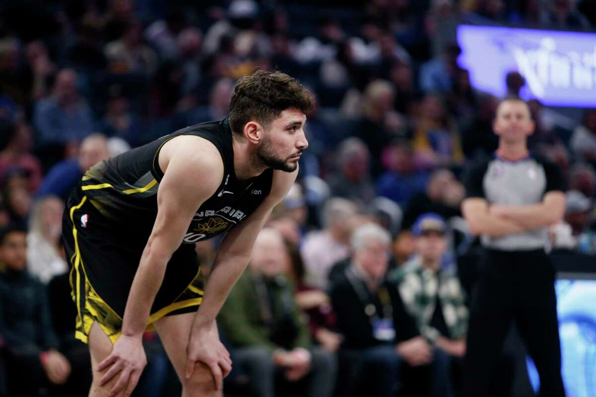 Golden State Warriors guard Ty Jerome (10) in the first quarter of an NBA game against the Los Angeles Lakers at Chase Center in San Francisco, Calif., Saturday, Feb. 11, 2023.