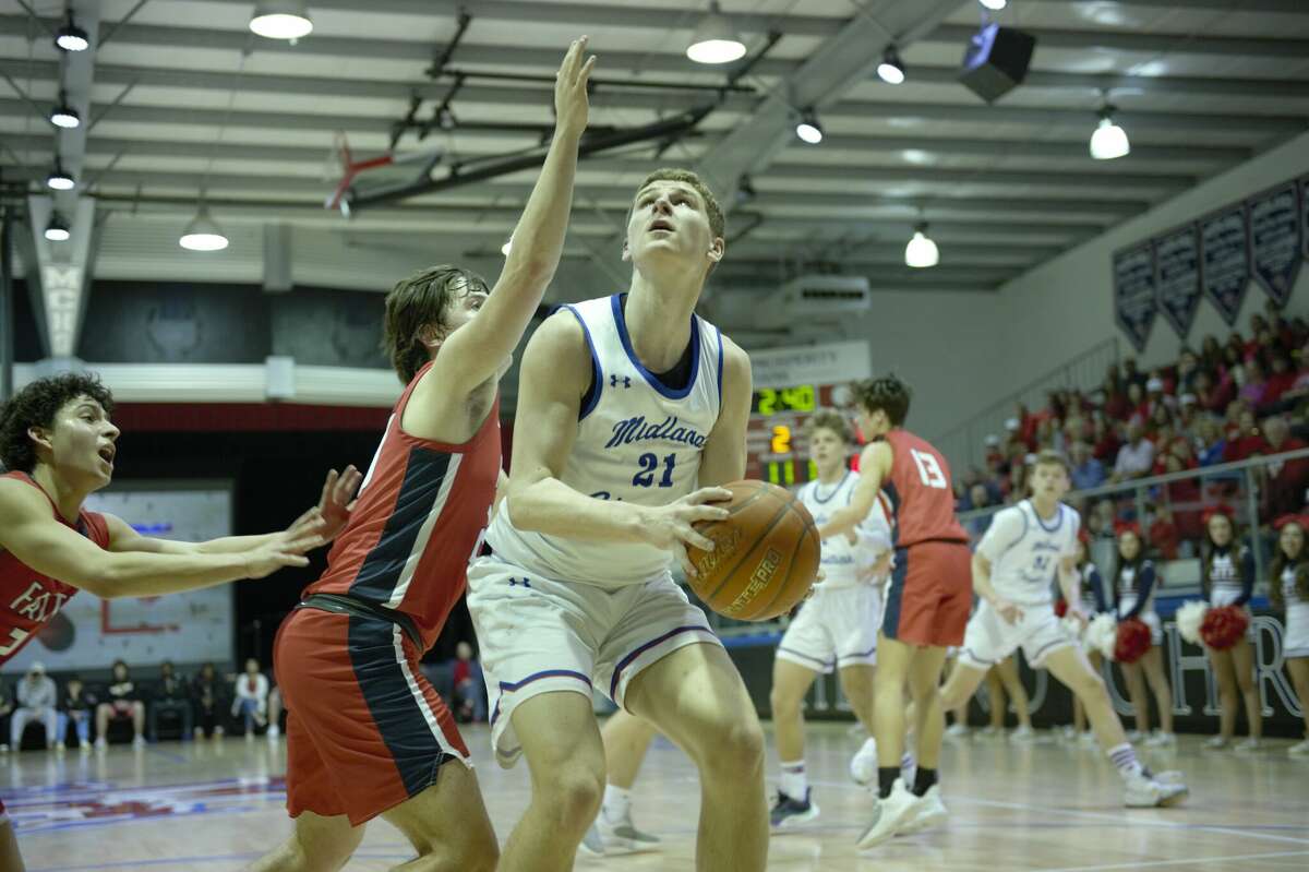 HS BOYS BASKETBALL MCS blows out Grapevine Faith in area playoff