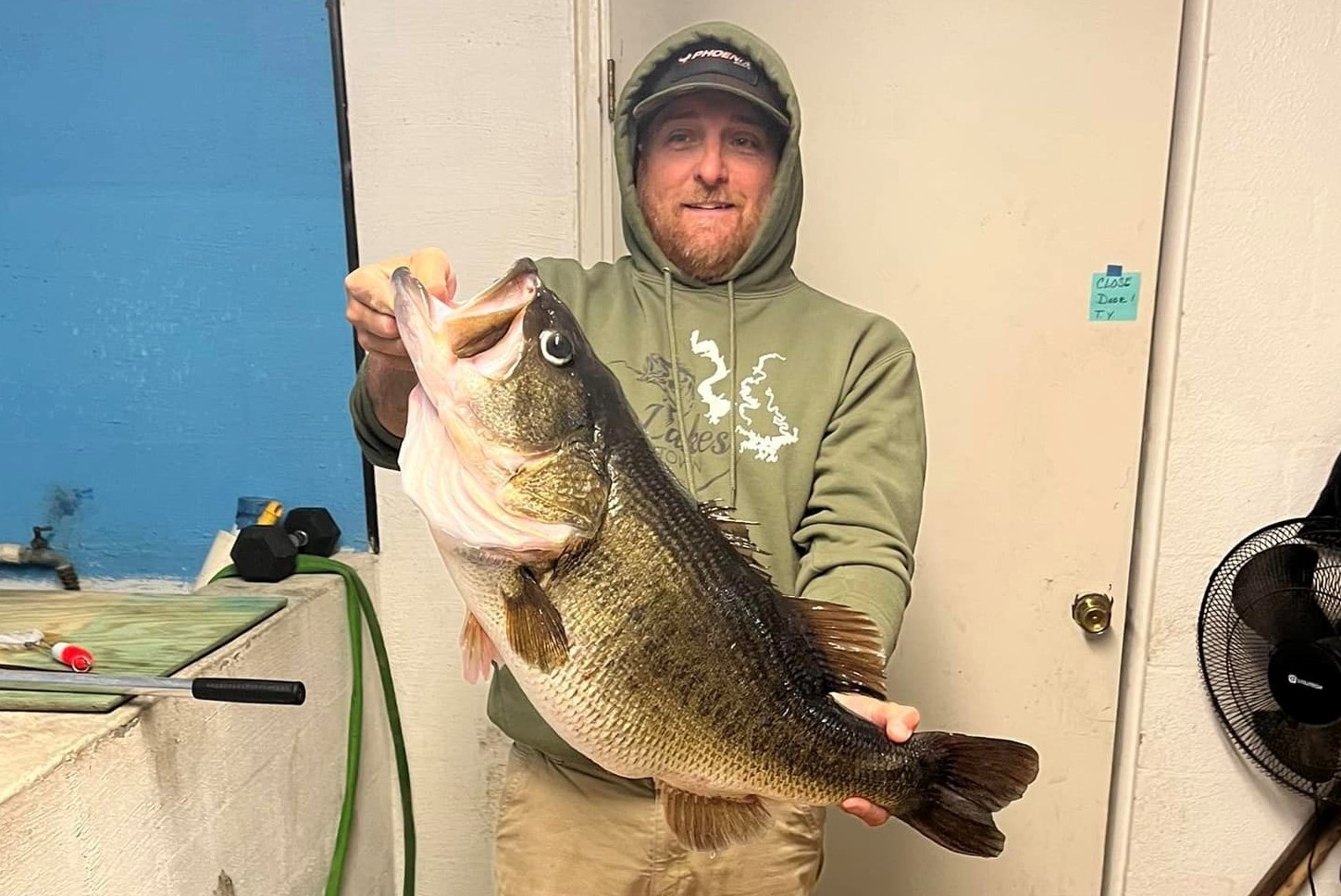 Texas angler hooks one of the largest bass in state history