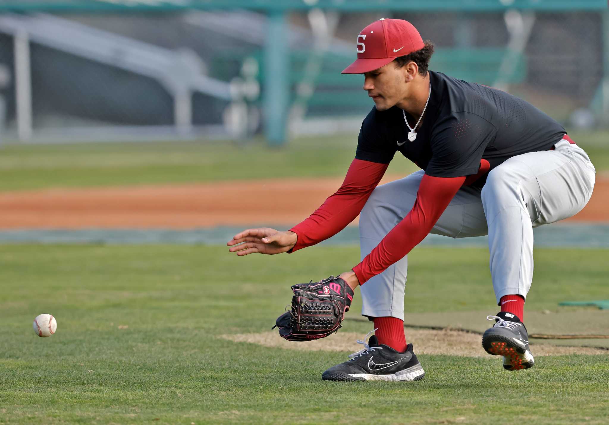 Defense turns season around for Stanford baseball