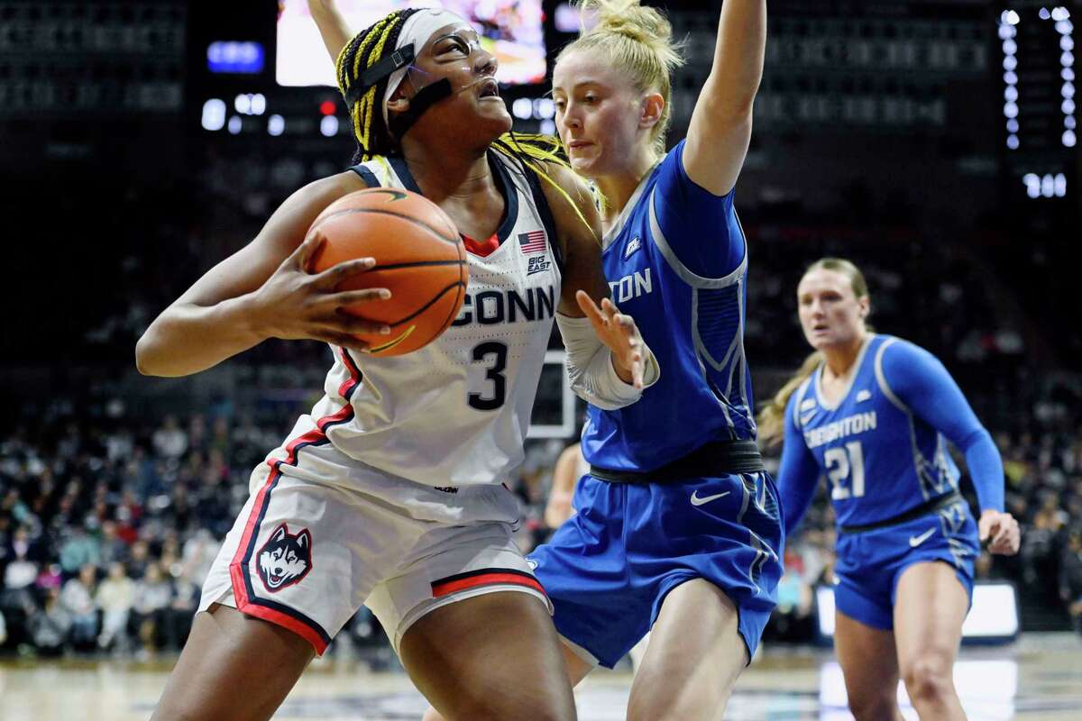 UConn women