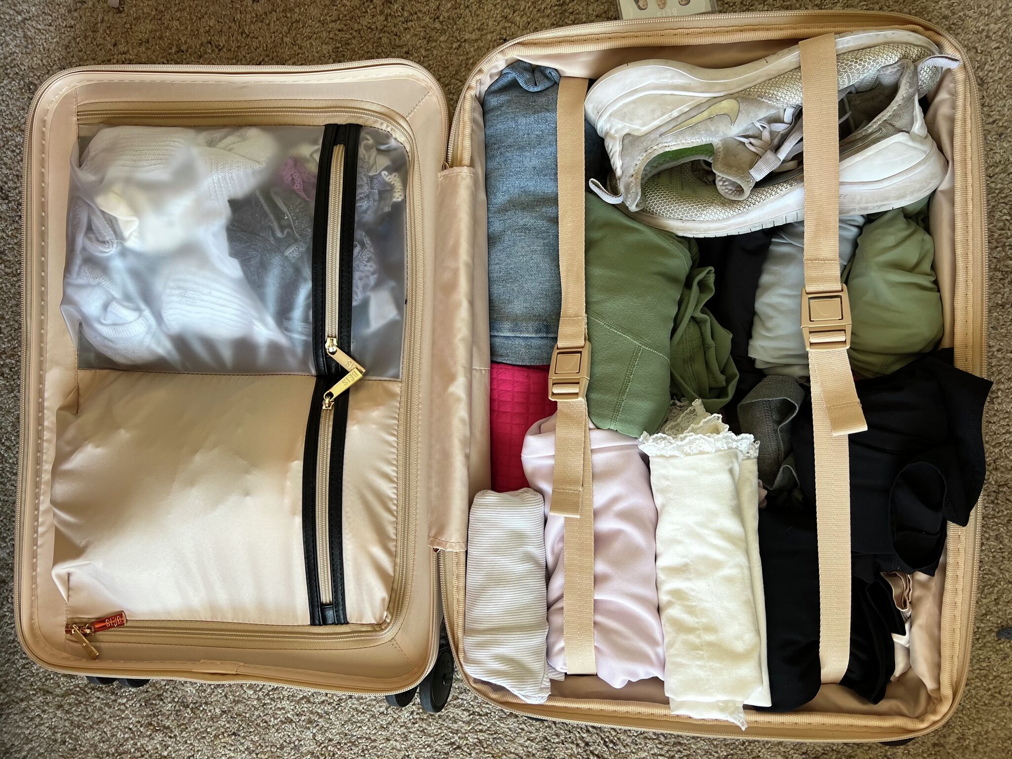 Béis Luggage: Carry-On Review For Full Time Travel - The Wandering Hartz
