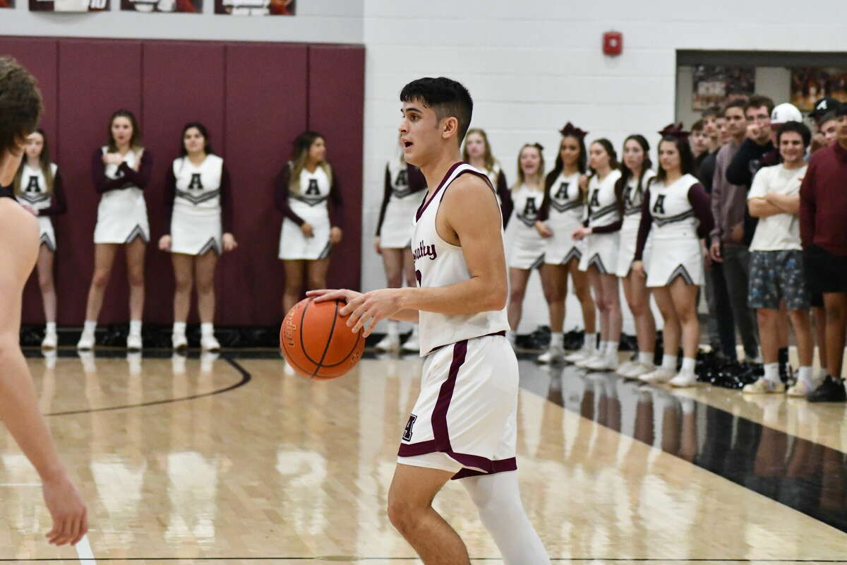 Abernathy seniors did not get to end their final days at Antelope gym with a win as they fell to the 6th ranked team in 3A, Shallowater, 56-38.