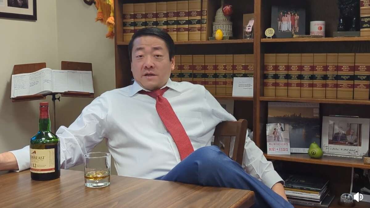 Texas State Representative Gene Wu used Reddit for more than a decade before he decided to create videos explaining the legislature.