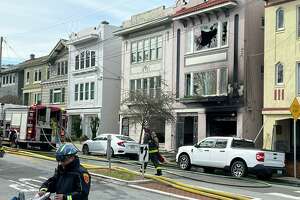 sf住宅楼发生火灾，13人流离失所，2人受伤