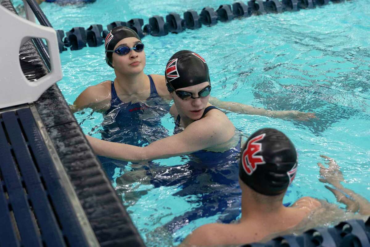 Deaf Austin football player seeks to pay her success in the sport forward