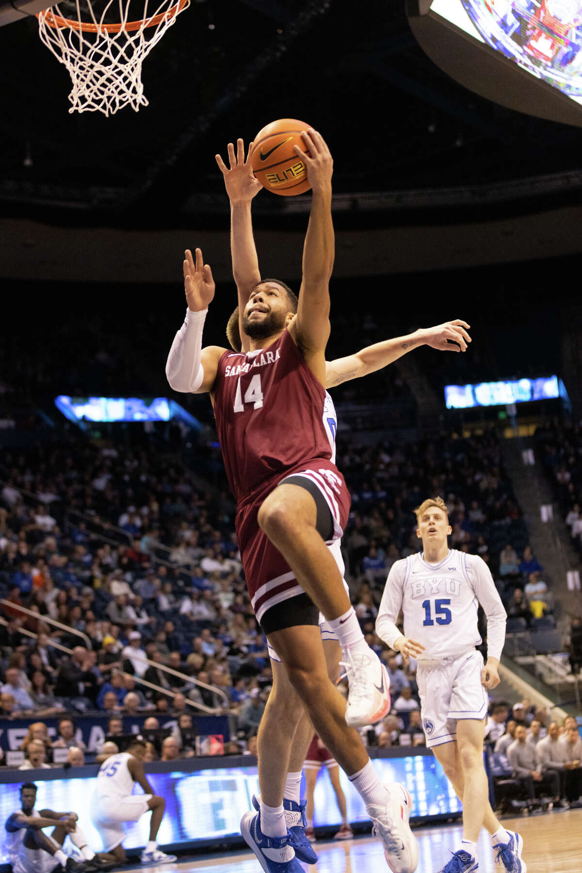 Santa Clara’s Keshawn Justice goes up for a shot during a game against BYU on Thursday, Feb. 16, 2023