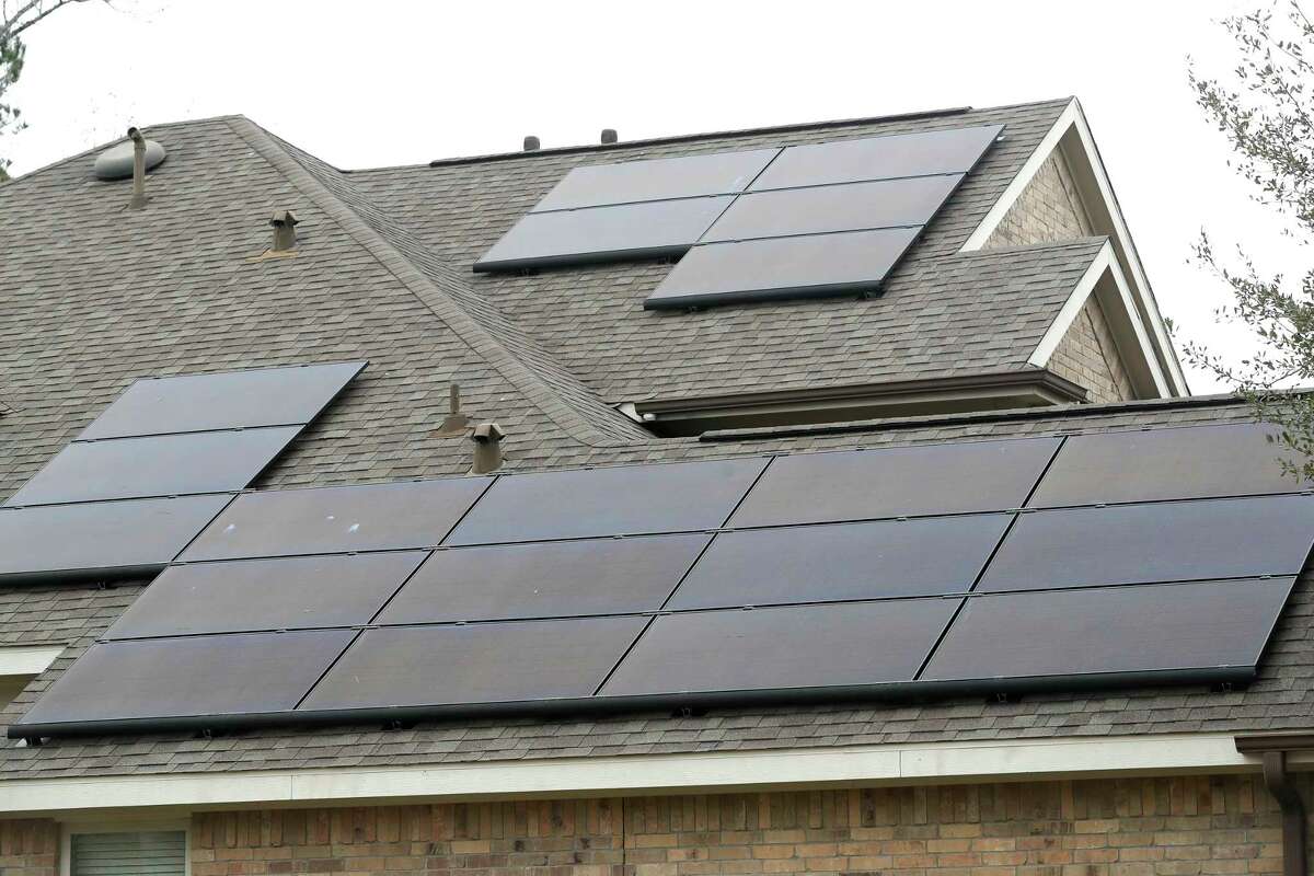 How many solar panels do I need for my home in 2023?