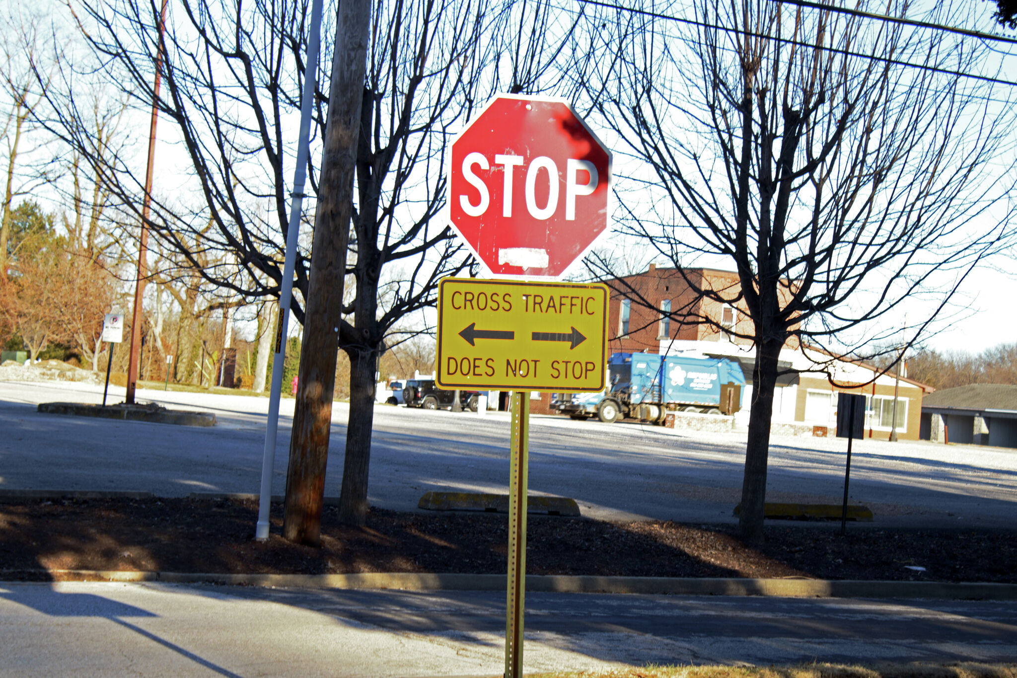 ACS committee approves no parking, stop signs