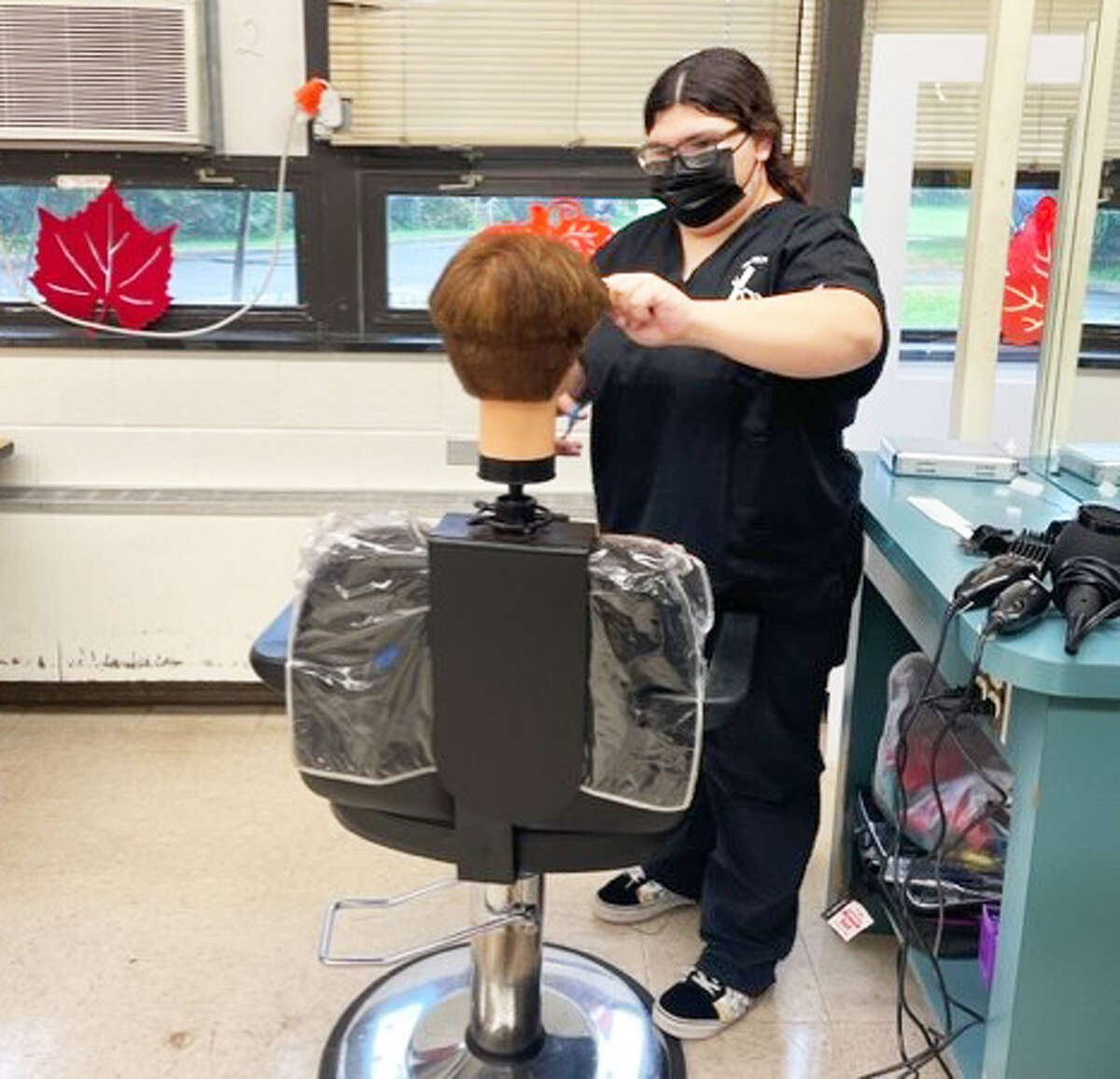 Vinal Tech cosmetology students offer public discount services