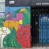 壁画,画上的记忆Victorria Moran-Hidalgo布朗Aik队效力,根部门老师和艺术家,在前面的根部门办公室明娜街周四,2月16日,2023年,在旧金山,加利福尼亚州Moran-Hidalgo被发现死在可疑的情况下在很多明娜街2月18日,2022年。