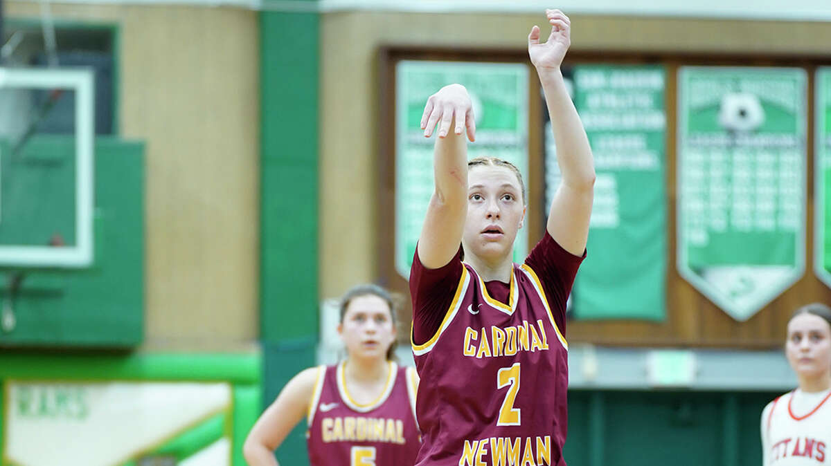 Cardinal Mooney nipped in girls basketball championship