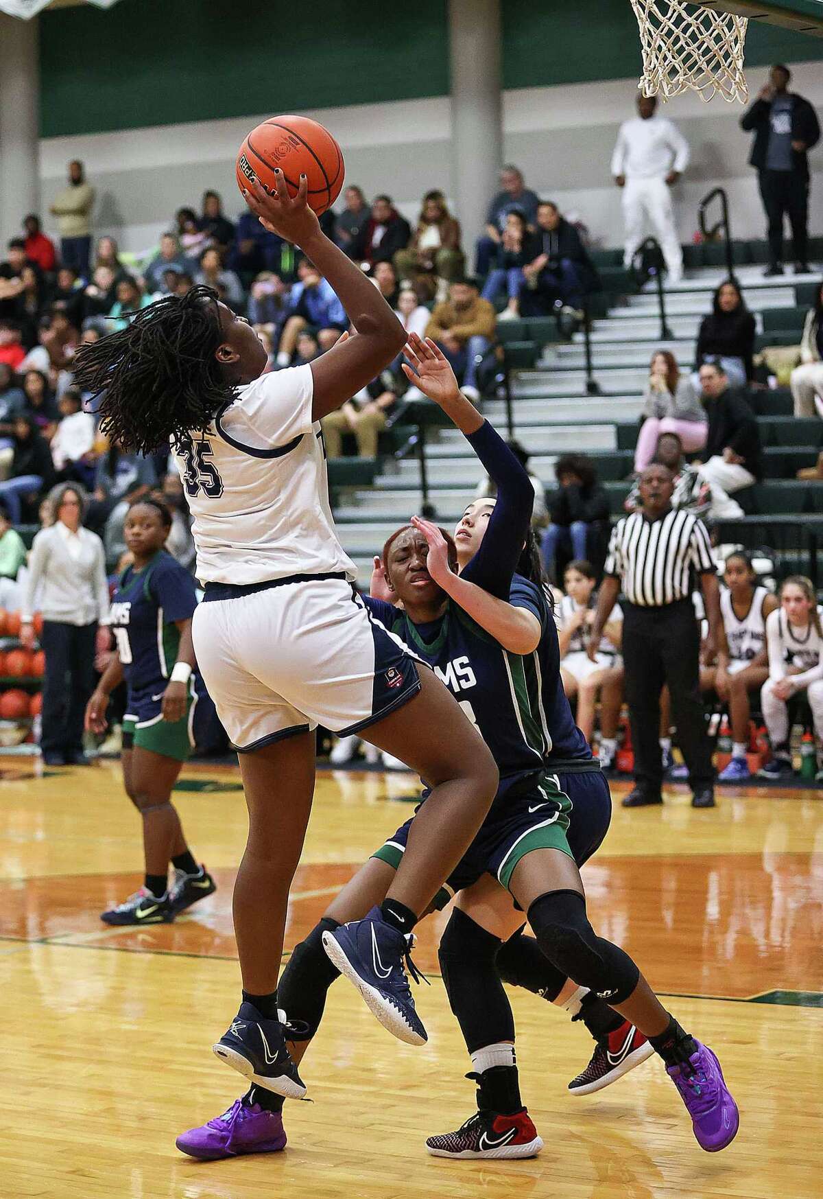 Katy Tompkins Falcons advance to Region III-6A quarterfinals