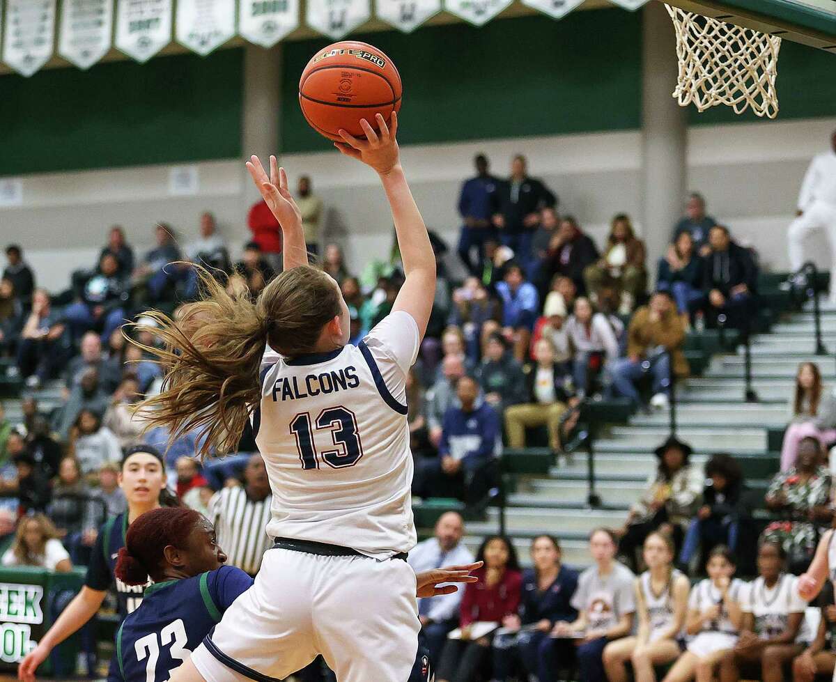 Katy Tompkins Falcons advance to Region III-6A quarterfinals