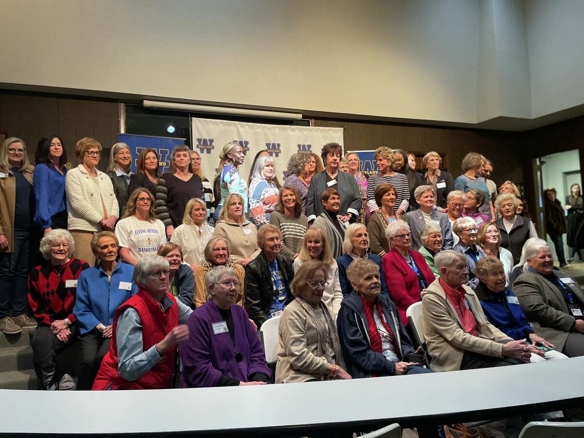 Flying Queens of many decades came together for the celebration of the opening of the Flying Queen Museum. 