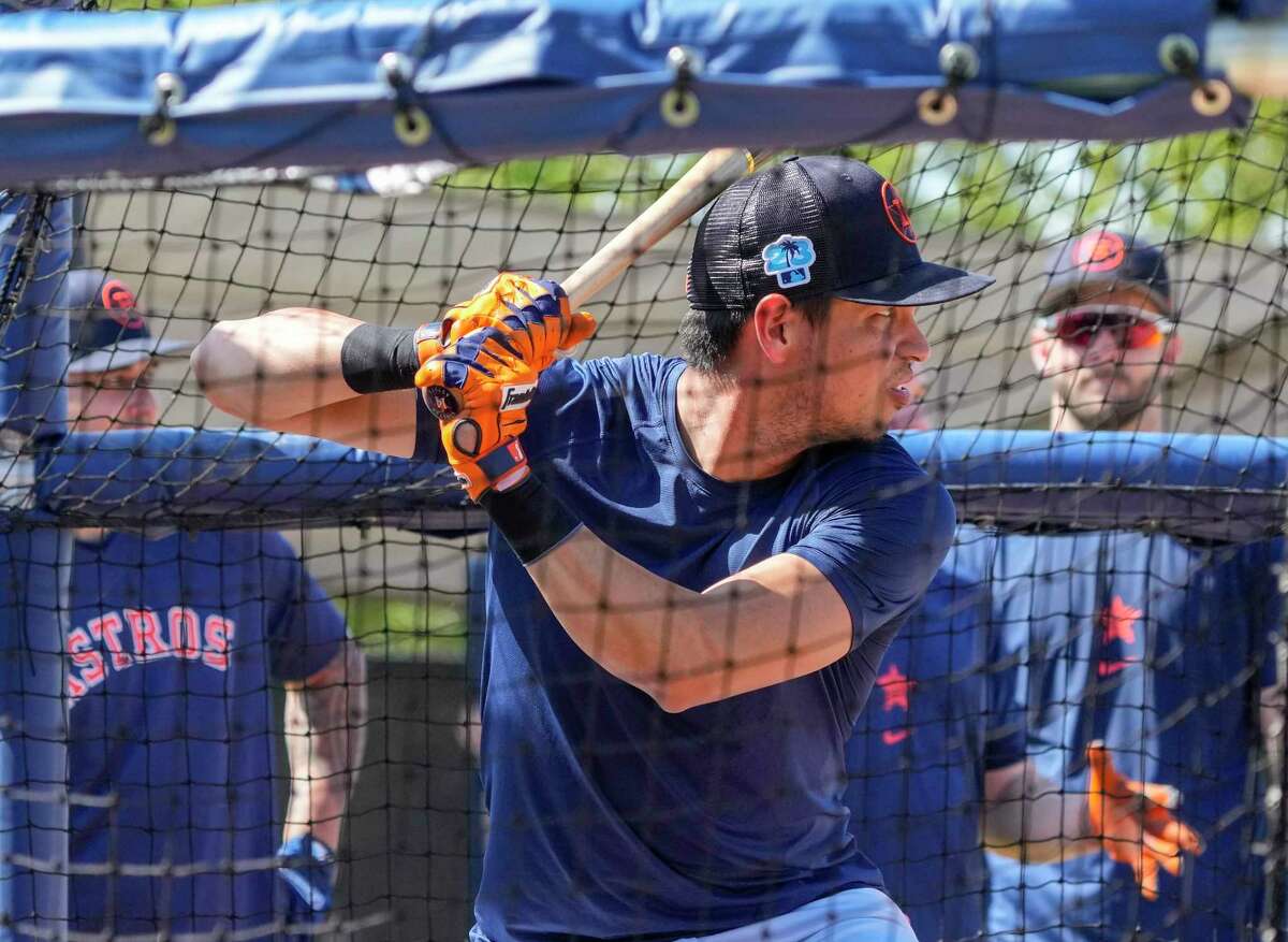 Mauricio Dubonbatting practiceHome OpenerAstros vs. White