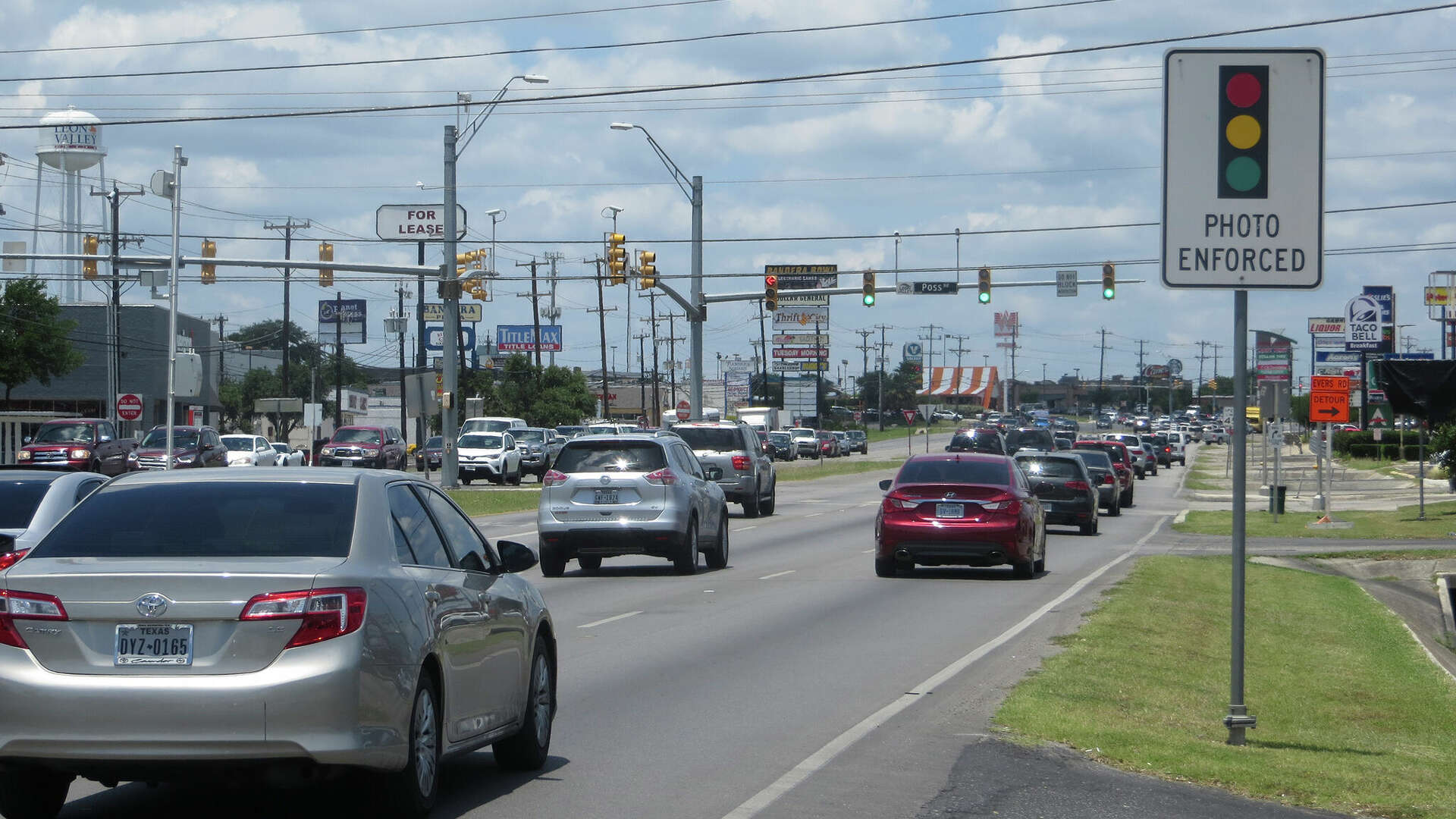 Leon Valley could be the last in Texas with red-light cameras