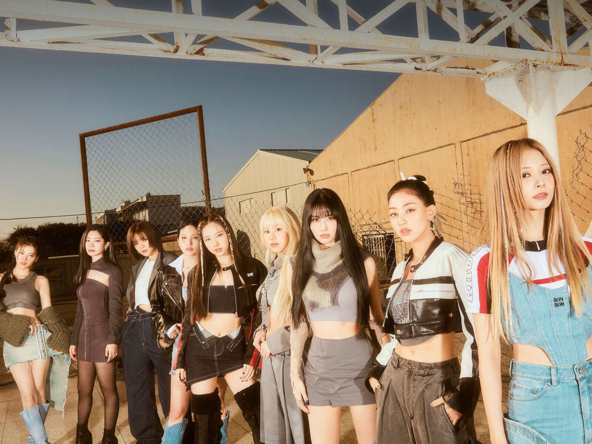 K-POP・アジア TWICE Twice - Wikipedia