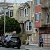 Zillow数据显示，2023年2月16日星期四，包括加州旧金山内里士满社区在内的94118邮政编码地区的房屋价值已经下降。数据显示，在过去六个月里，旧金山所有邮政编码的房屋价值都有所下降。