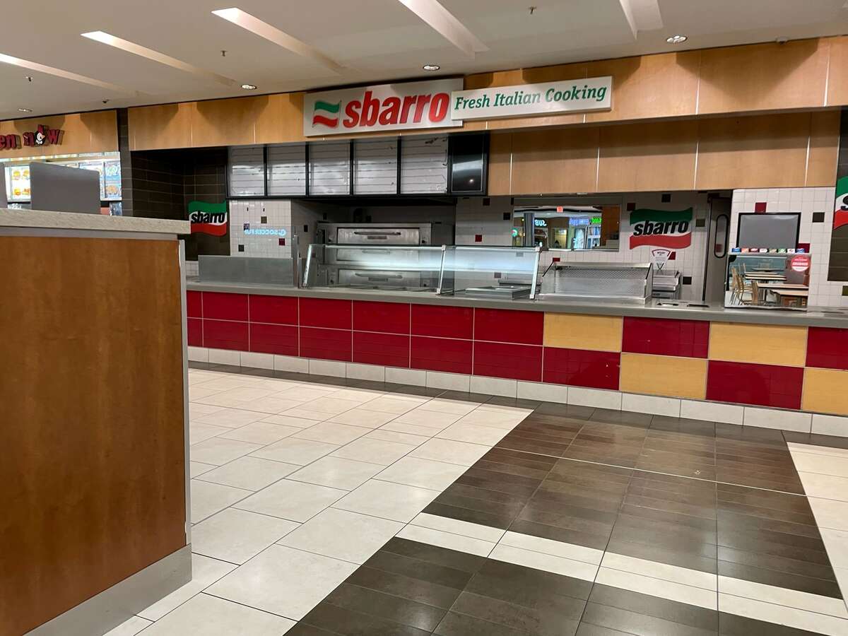 In late January, Sbarro closed its establishment in this space in the food court of Stamford Town Center mall. Papa G's Pizza is scheduled to open in the same space in the spring. 
