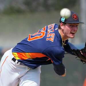 Houston Astros' Alex Bregman runs up the first base line against the Miami  Marlins during the fourth inning of a baseball game Saturday, June 11,  2022, in Houston. (AP Photo/David J. Phillip