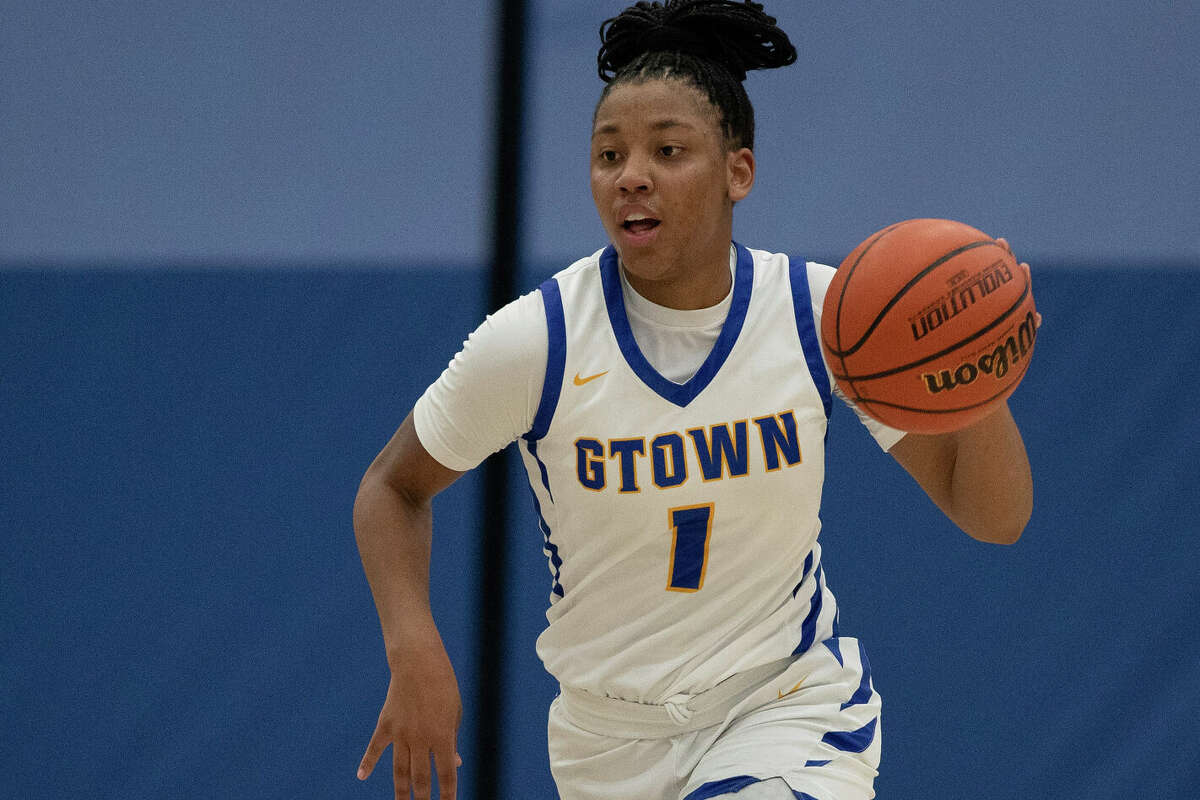 KK Arnold dribbles up the court at her game at Germantown High School in Germantown, Wisconsin Tuesday, Feb. 14, 2023.