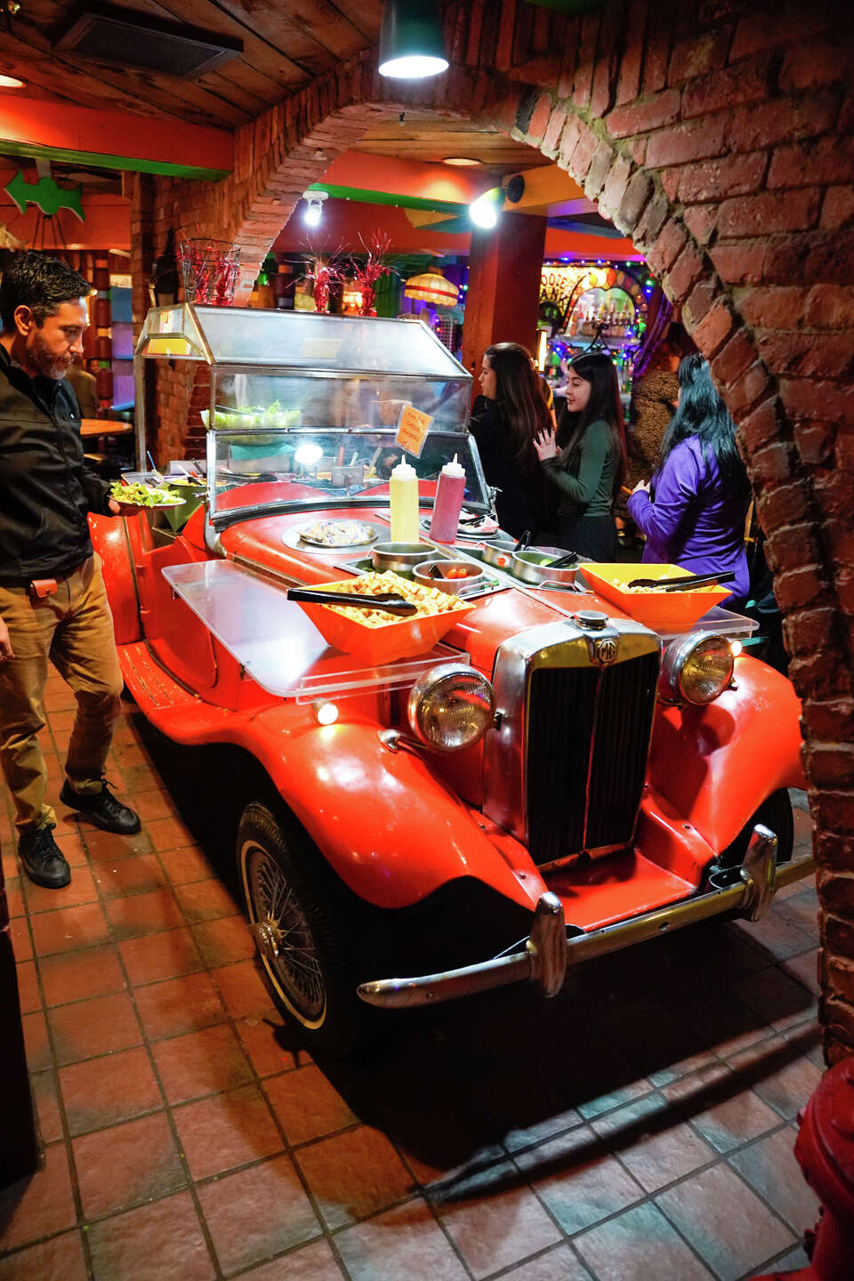 Magic Time Machine celebrates 50 years of cosplay cuisine