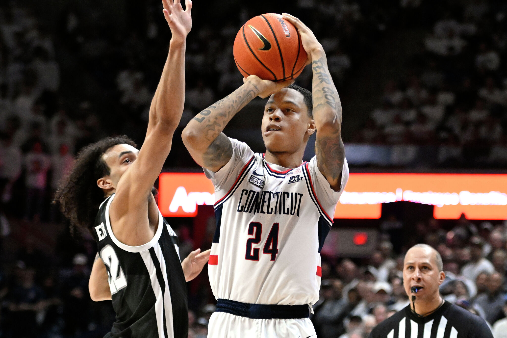 Uconns Jordan Hawkins Has Grown Up As A Player This Year 