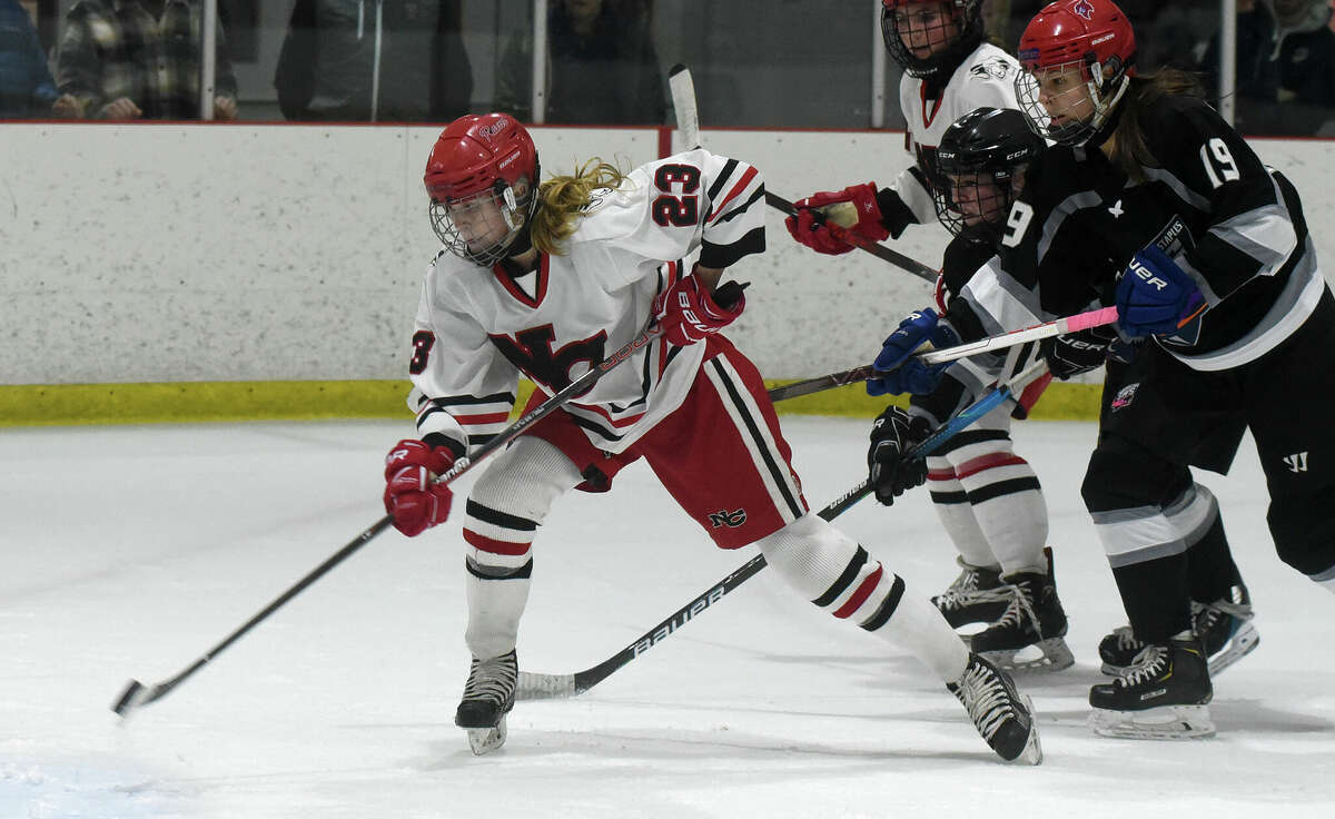 Greenwich girls hockey team rolls past Ridgefield/Danbury