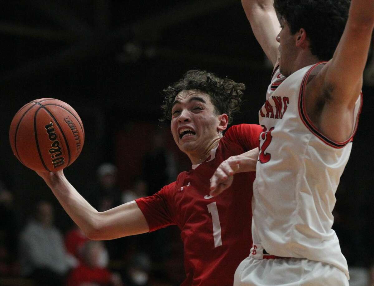 Stunner Jacksonville boys' basketball upsets Chatham