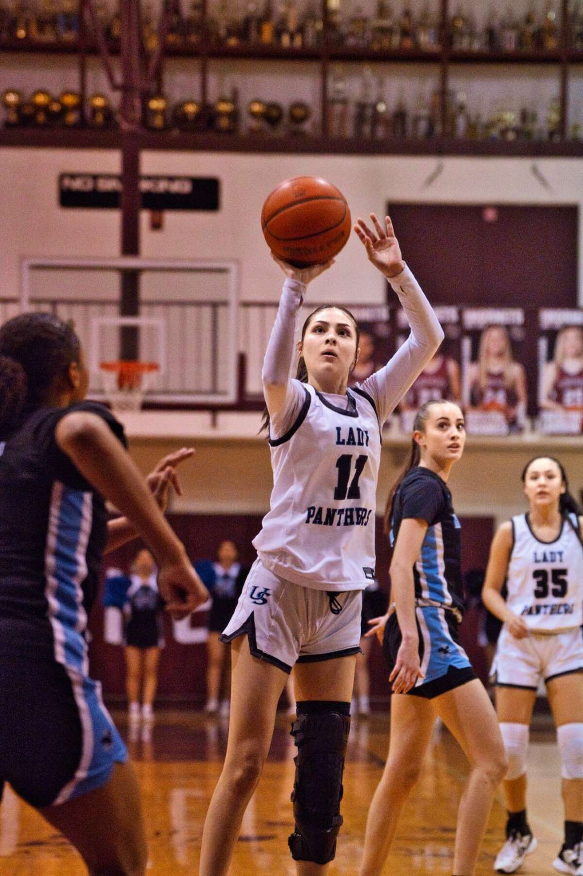 Bridgette Tello and United South face San Antonio Clark on Friday at 5:30 p.m. at the Northside Sports Gym in San Antonio in the regional semifinals.