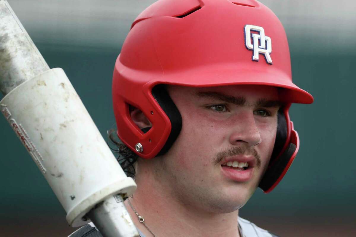 Lake Creek opens tourney with strong win against Oak Ridge