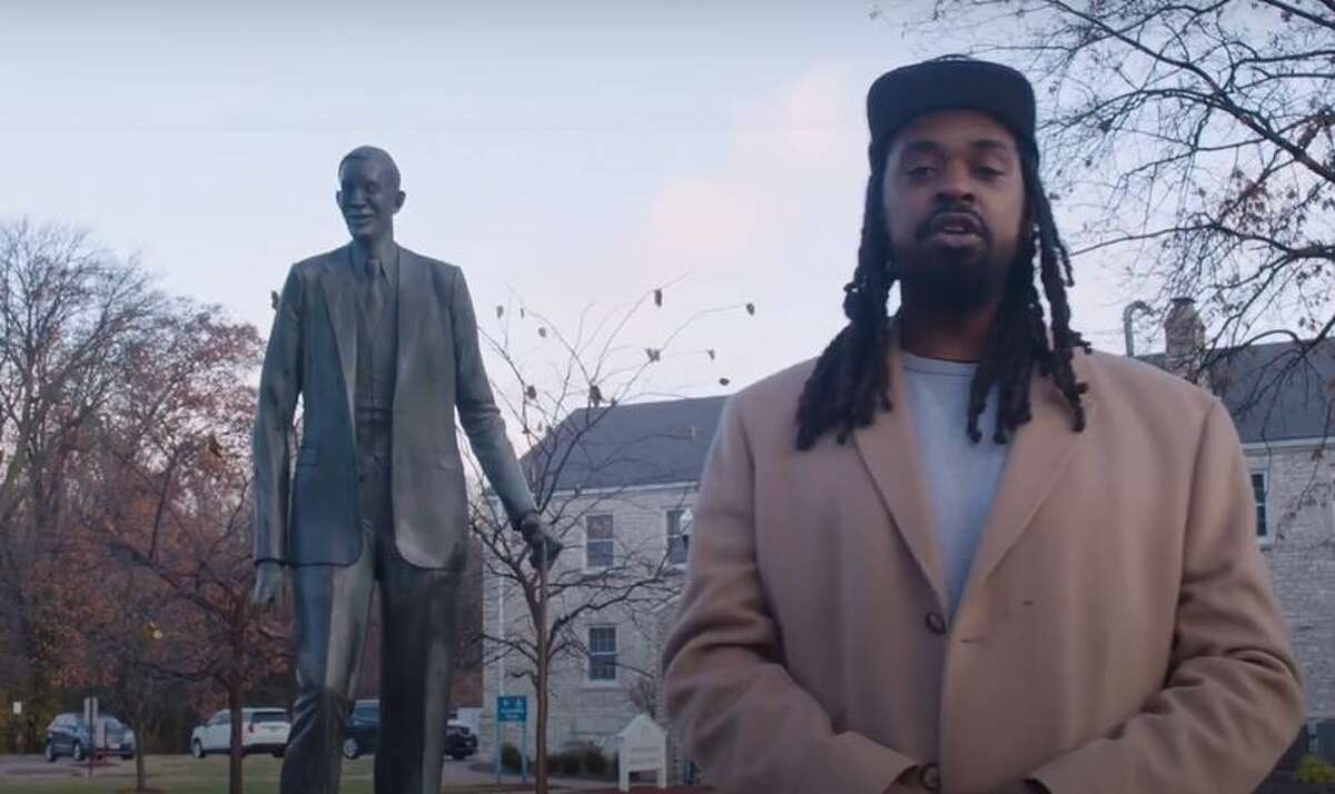 The Illinois Office of Tourism has partnered with historian Shermann “Dilla” Thomas to highlight significant moments and places in Black history. The video includes Dilla talking about Robert Wadlow.